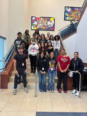 Port St. Lucie Biomedical students recently engaged in a valuable hands-on learning experience at Keiser University, collaborating with Dr. Weir and his dedicated team. 