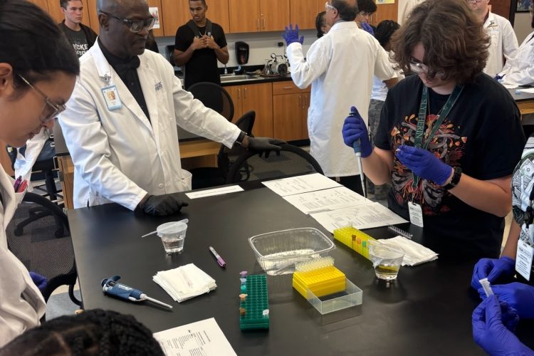 Port St. Lucie Biomedical students recently engaged in a valuable hands-on learning experience at Keiser University, collaborating with Dr. Weir and his dedicated team.